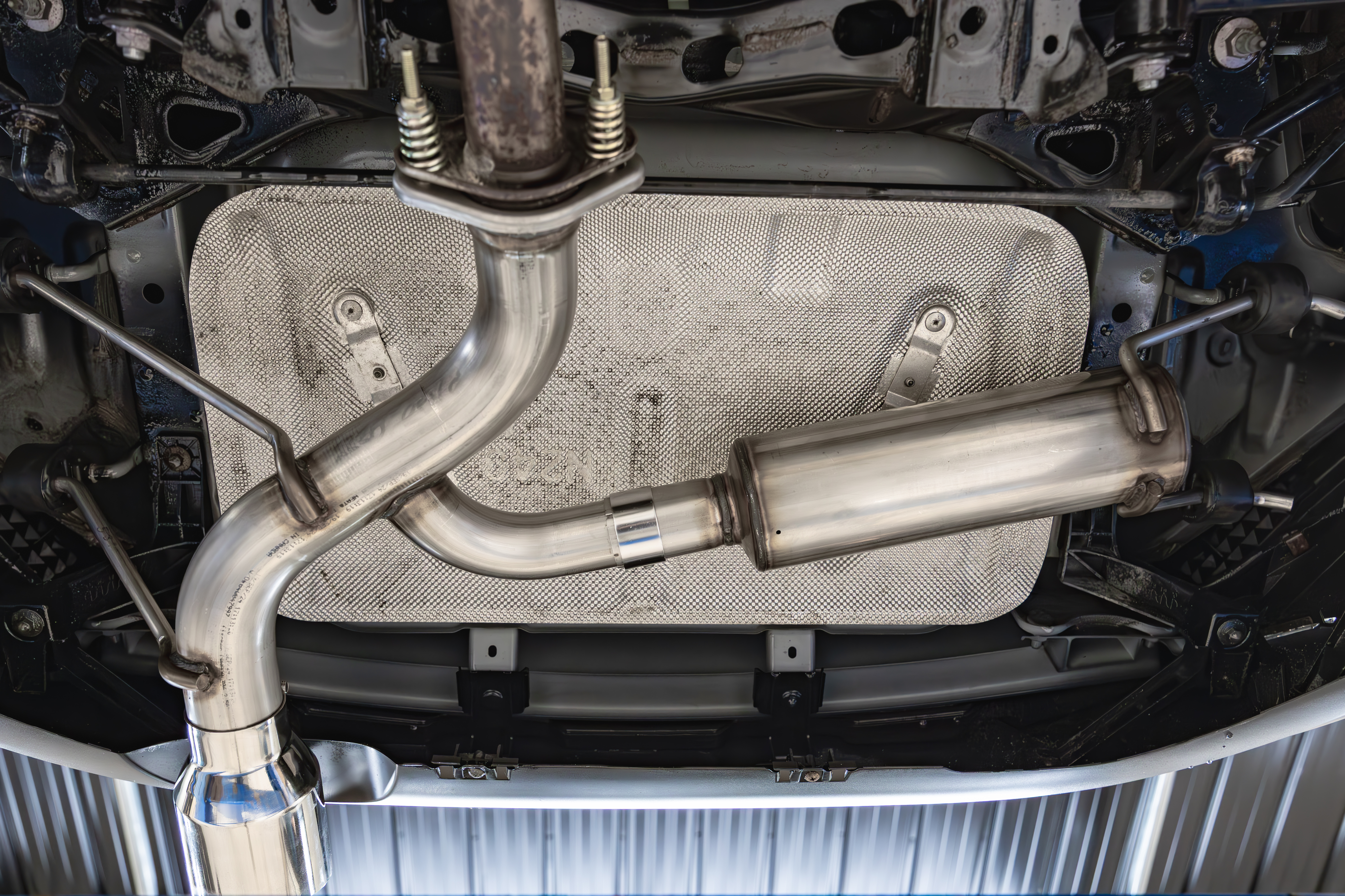 MBRP Exhaust 2.5\" Axle-Back; Single Rear Exit; AL